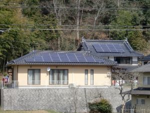 浮田建設の太陽光発電の施工事例1